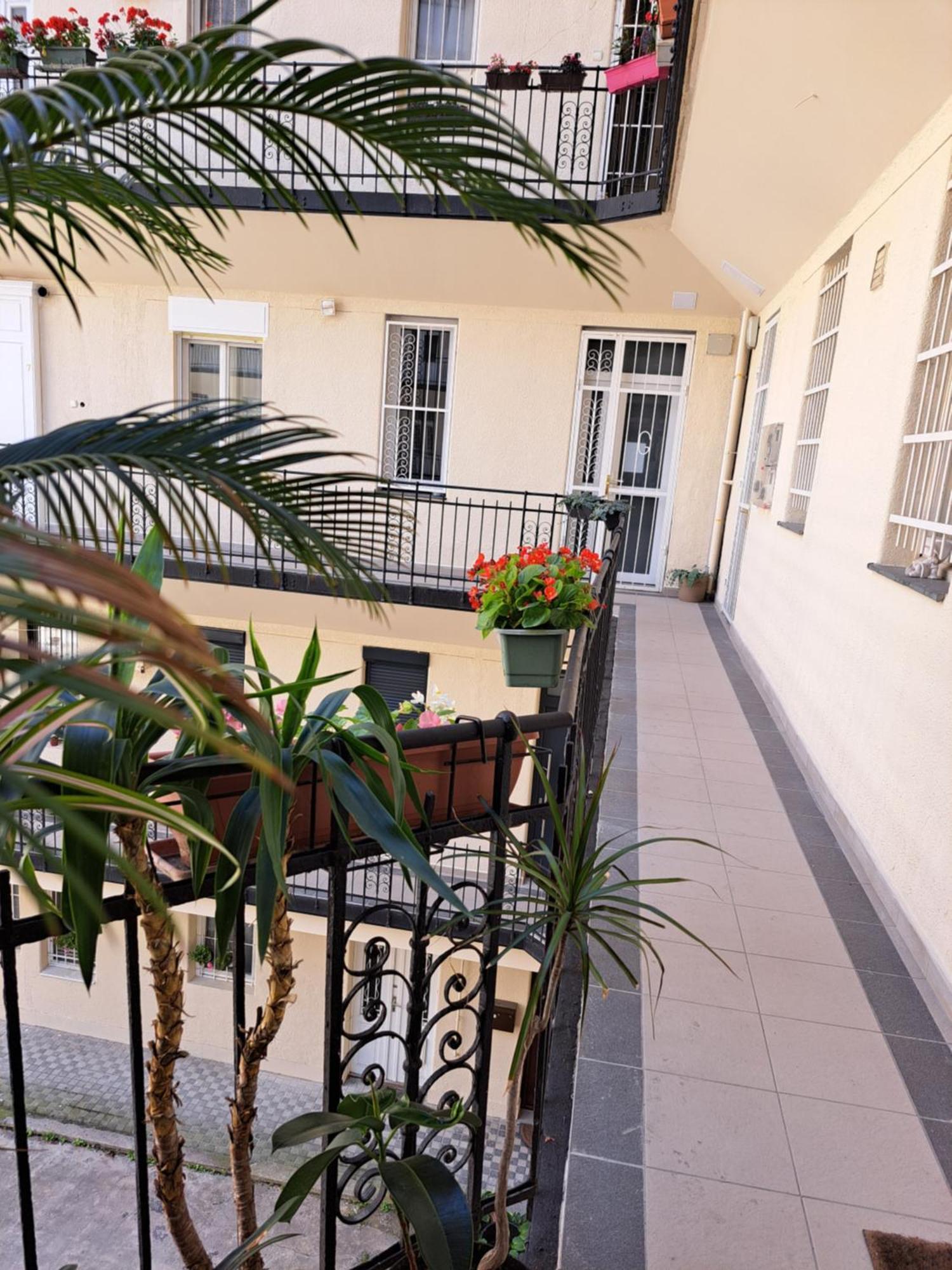 Embassy Studio Apartment Citypark Budapest Exterior photo